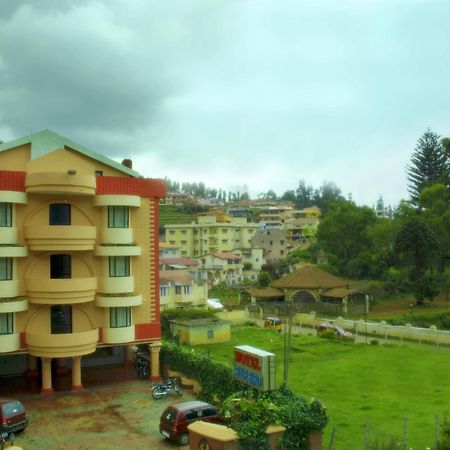 Hotel Blue Bird Udagamandalam Exterior foto