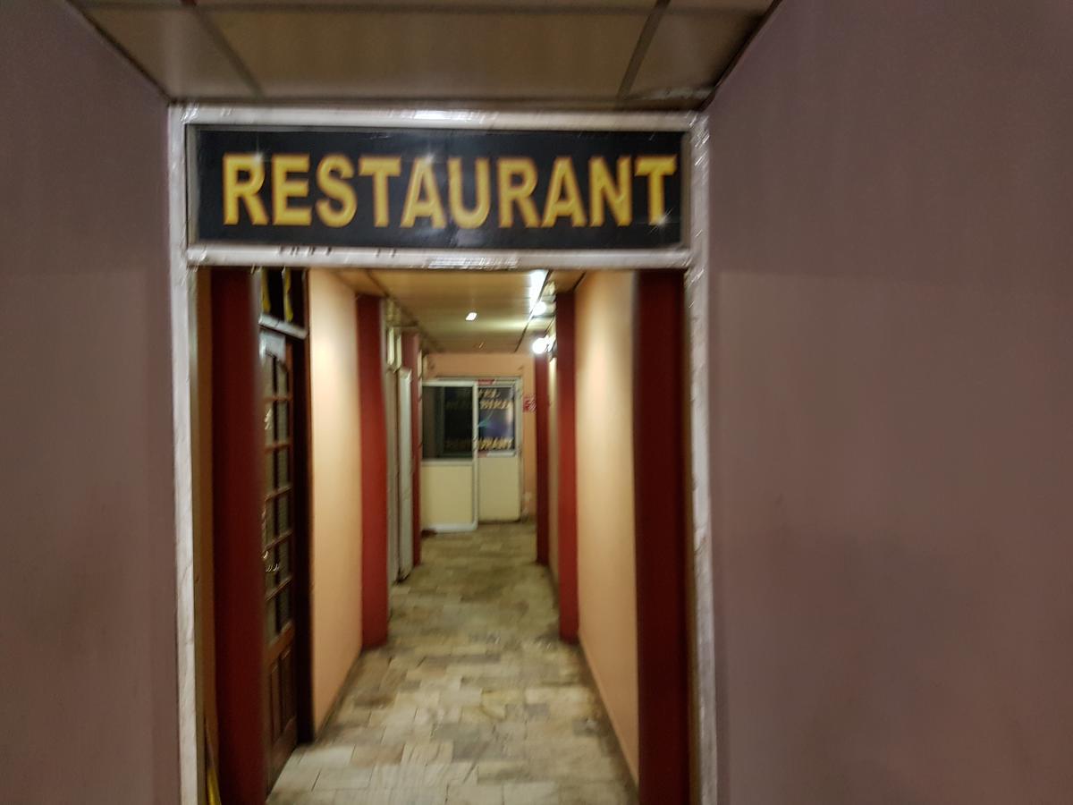 Hotel Blue Bird Udagamandalam Exterior foto